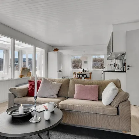 3 Bedroom Cozy In Casa de Férias